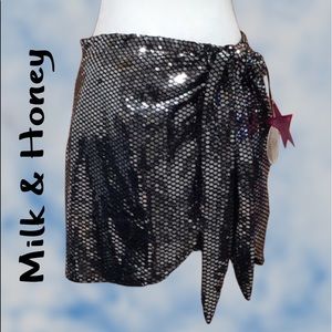 New Milk & Honey Silver Sequin Wrap Skirt, Size XL (Jr)